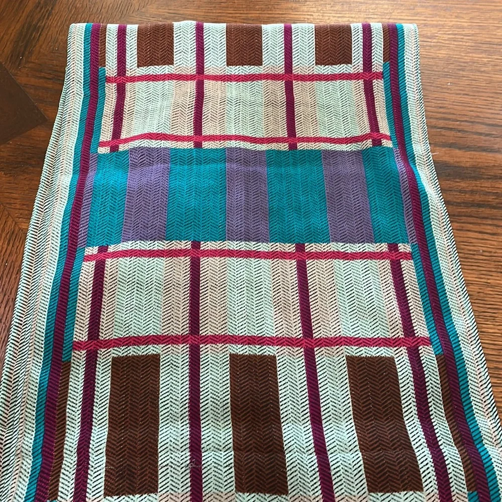 Oscar de la Renta 100% silk